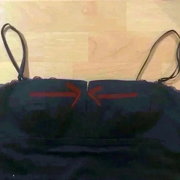 Laundry by  Shelli Segal - Picture 7 of 7